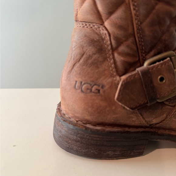 UGG Conor Boot - Picture 7 of 10